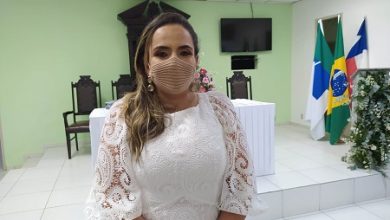 Foto de Reeleita como vereadora, primeira dama de Conceição do Almeida é eleita presidente da Câmara Municipal