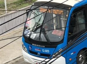 Foto de SAJ: Passageiros relatam transtorno após ônibus da nova empresa Romastur quebrar