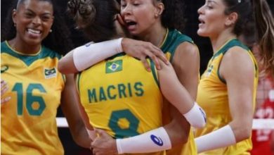 Foto de Brasil vira sobre a Rússia e vai à semifinal no vôlei feminino