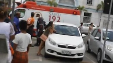 Foto de Vídeo: Homem passa mal e morre dentro de veículo no centro de SAJ