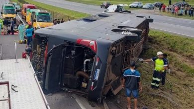Foto de Ônibus de Conrado e Aleksandro sofre grave acidente em Miracatu