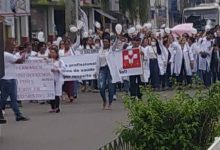 Foto de Enfermeiros protestam nas avenidas de Santo Antônio de Jesus/BA – Paralisação Nacional