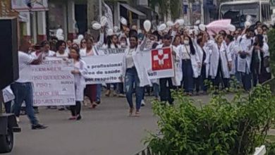 Foto de Enfermeiros protestam nas avenidas de Santo Antônio de Jesus/BA – Paralisação Nacional