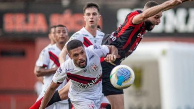 Foto de Vitória perde para o Atlético-GO dentro de casa e segue na zona de rebaixamento da Série A