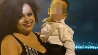 Foto de Populares desenterram e queimam corpo de mãe que decapitou o filho em João Pessoa