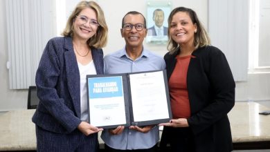 Foto de Prefeitura de Santo Antônio de Jesus realizou assinatura da ordem de serviço para conclusão da construção da Escola Municipal Antônio Fraga