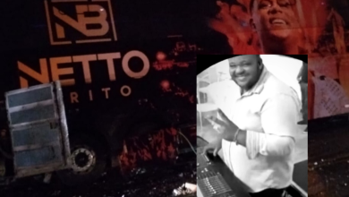 Foto de SAJ: Sobe para três o número de mortos em grave acidente entre carro de passeio e ônibus do cantor Neto Brito na BA-046; técnico de som da banda morreu após ser resgatado