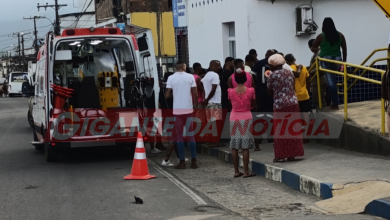 Foto de Homem é executado a tiros na rua 15 de Novembro no centro de Elísio Medrado